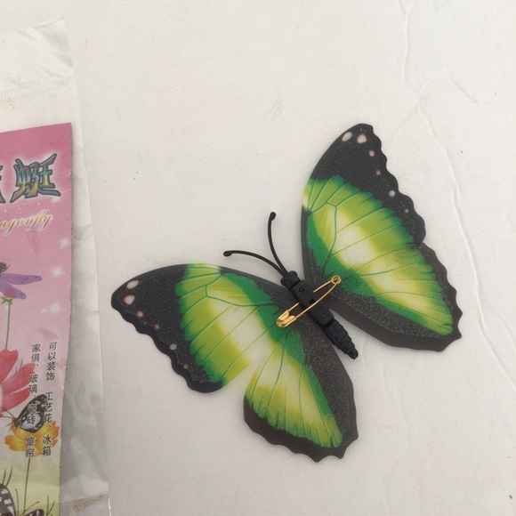 BUTTERFLY PIN NWT - Picture 3 of 5